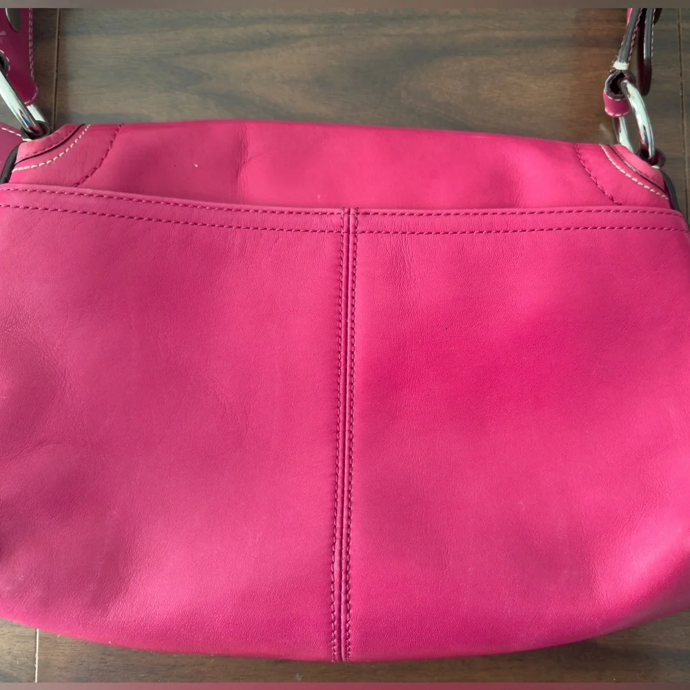 Hot Pink Vintage Y2K COACH Soho Shoulder Bag - Picture 10 of 10